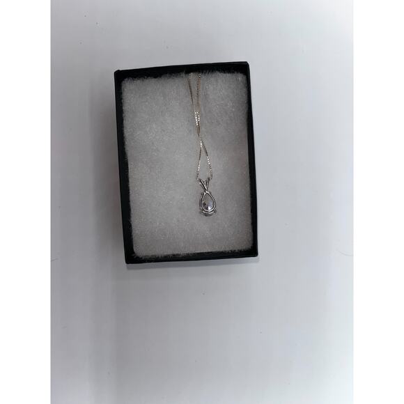 14kt White Gold 2 Carat Pear Lab Diamond Color Grade G-H Clarity Grade SI1-S12 - Picture 15 of 16